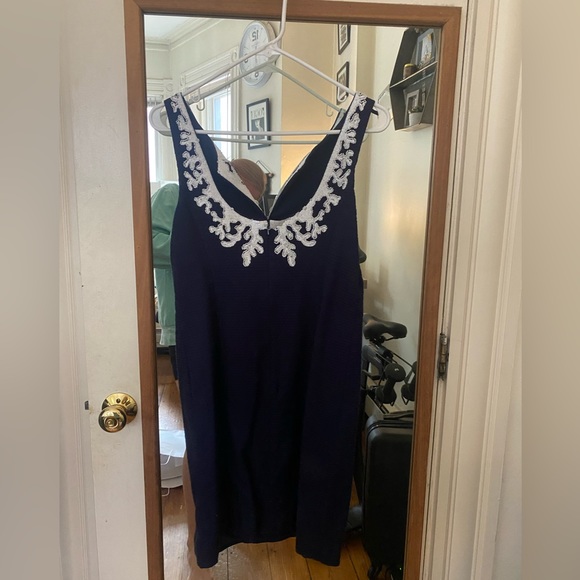 Lily Pulitzer Navy and White Shift Dress Size 6 - Picture 2 of 3